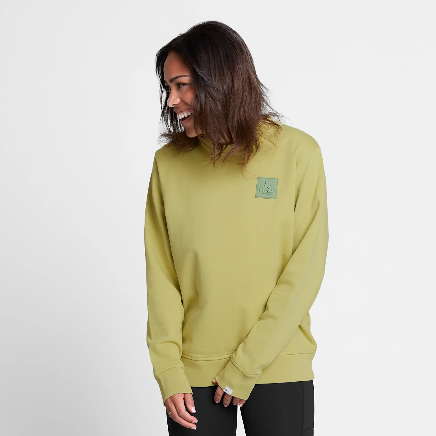 W Statement Everyday Crewneck - Image 2